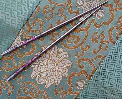 Kulaté kovové sakury 