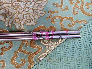 Kulaté kovové sakury 