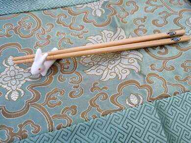 Japonské dřevěné lakované jídelní hůlky 