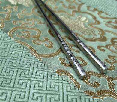 Korejské laserované hůlky s drakem 