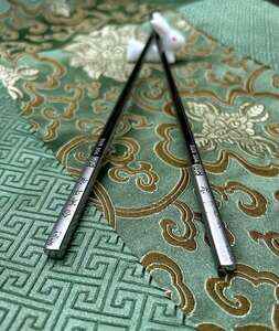 Nerezové čínské hůlky s čínskými znaky 