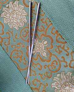 Prémiové těžké korejské hranaté hůlky + Odkládací jelen z ušlechtilé oceli na hůlky 